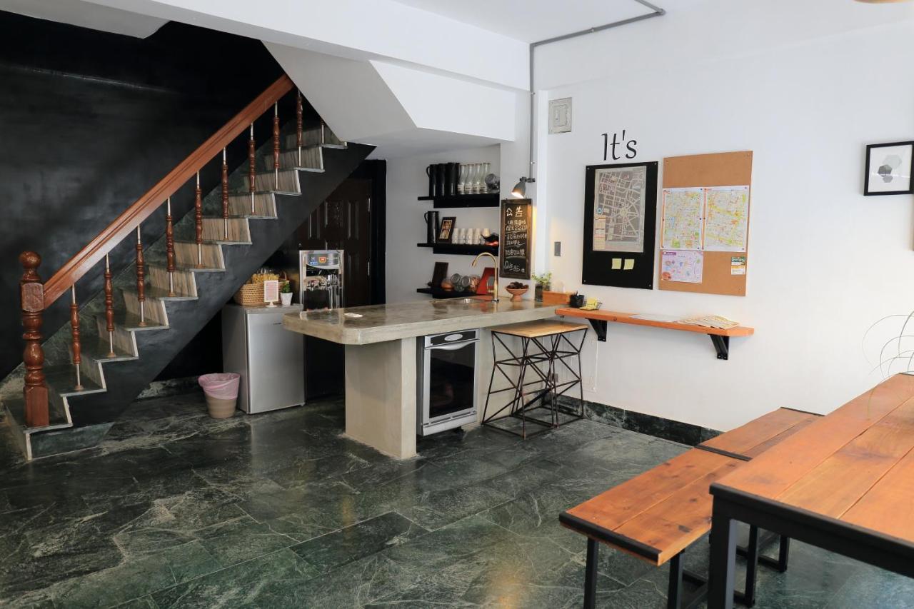 It'S 一起 旅店 Lejlighed Tainan Eksteriør billede